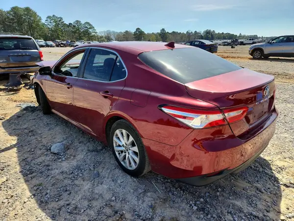 4T1C11AK0LU940985 2020 TOYOTA CAMRY - Image 2