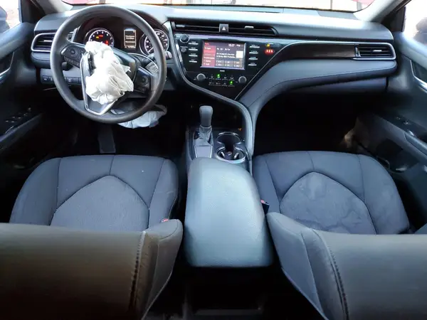4T1C11AK0LU941683 2020 TOYOTA CAMRY - Image 8