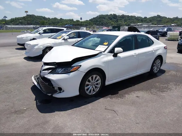 4T1C11AK0LU956796 2020 TOYOTA CAMRY - Image 2