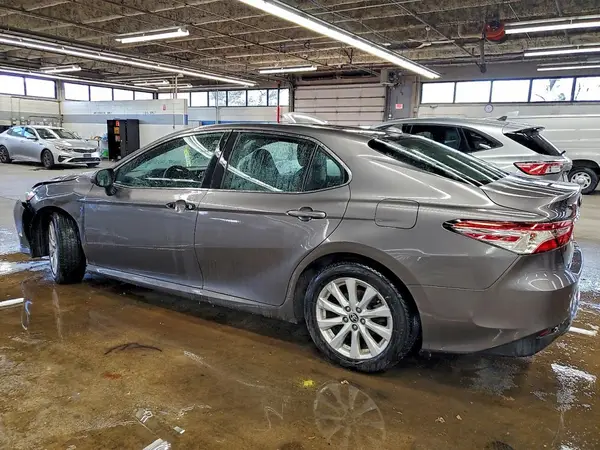 4T1C11AK0LU968690 2020 TOYOTA CAMRY - Image 2