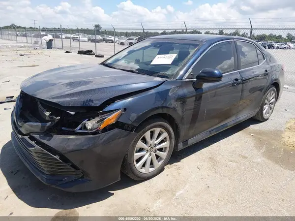 4T1C11AK0LU973131 2020 TOYOTA CAMRY - Image 2