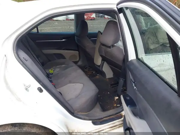 4T1C11AK0LU987739 2020 TOYOTA CAMRY - Image 8