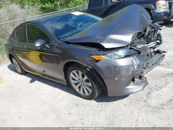 4T1C11AK0LU990172 2020 TOYOTA CAMRY - Image 1