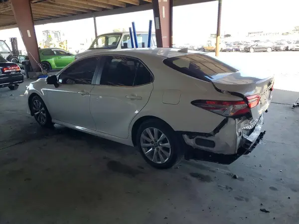 4T1C11AK0LU995131 2020 TOYOTA CAMRY - Image 2
