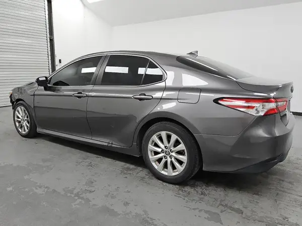4T1C11AK0LU996022 2020 TOYOTA CAMRY - Image 2