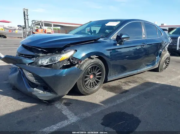 4T1C11AK0LU997283 2020 TOYOTA CAMRY - Image 2