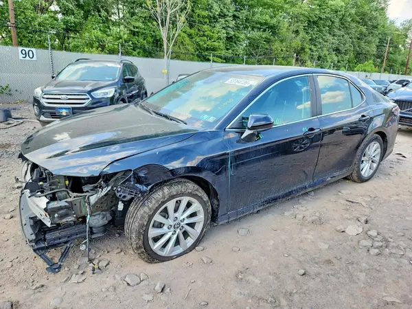 4T1C11AK0MU421212 2021 TOYOTA CAMRY - Image 1