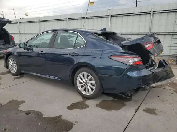 4T1C11AK0MU432307 2021 TOYOTA CAMRY - Image 2