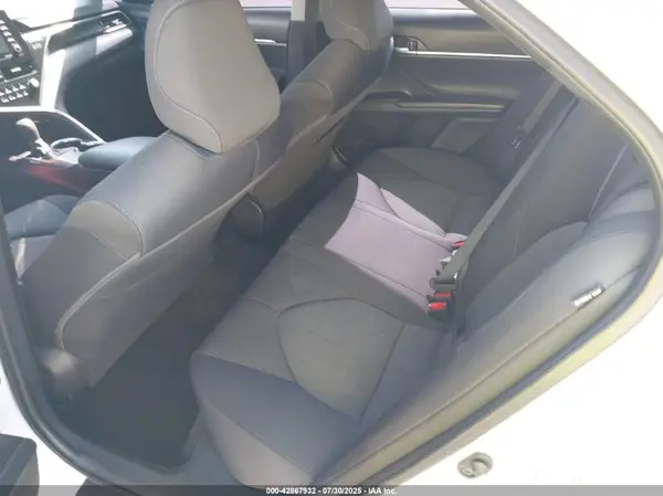 4T1C11AK0MU436437 2021 TOYOTA CAMRY - Image 8