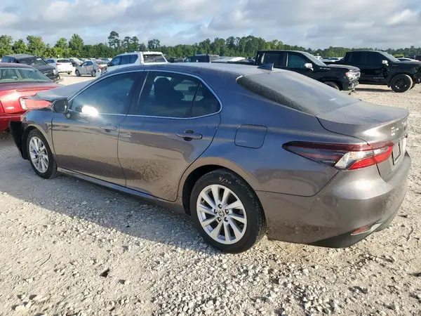 4T1C11AK0MU436499 2021 TOYOTA CAMRY - Image 2