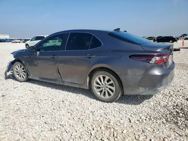 4T1C11AK0MU437457 2021 TOYOTA CAMRY - Image 2