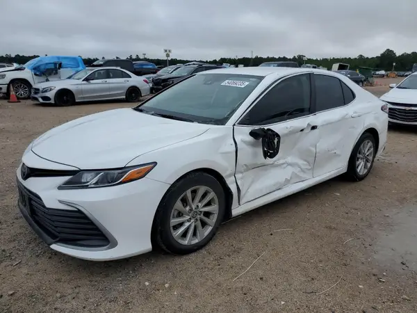 4T1C11AK0MU449432 2021 TOYOTA CAMRY - Image 1