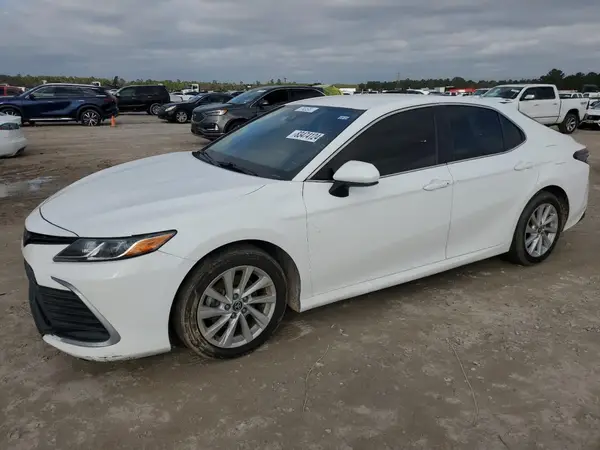 4T1C11AK0MU454713 2021 TOYOTA CAMRY - Image 1
