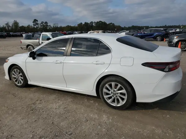4T1C11AK0MU454713 2021 TOYOTA CAMRY - Image 2