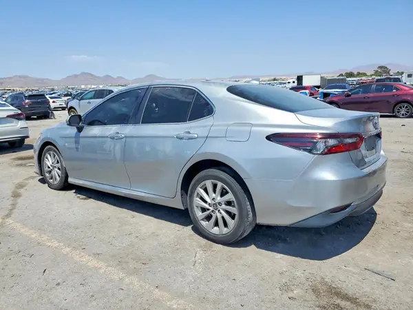 4T1C11AK0MU455361 2021 TOYOTA CAMRY - Image 2