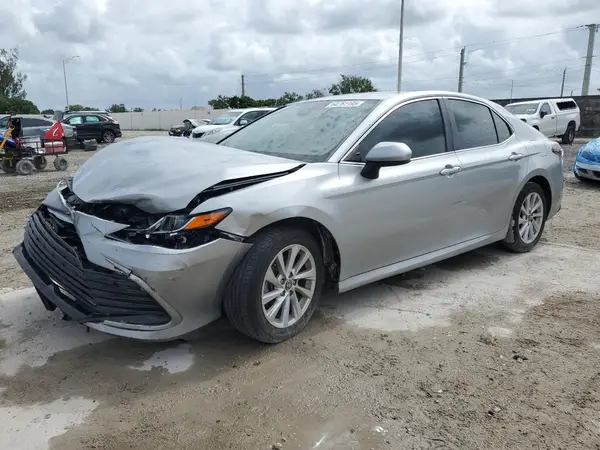 4T1C11AK0MU461208 2021 TOYOTA CAMRY - Image 1