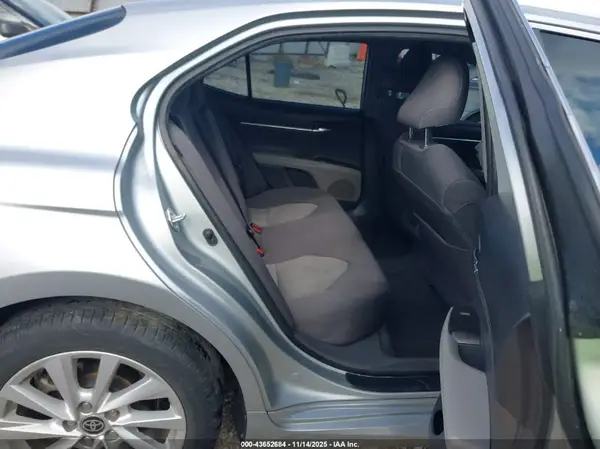 4T1C11AK0MU467249 2021 TOYOTA CAMRY - Image 8