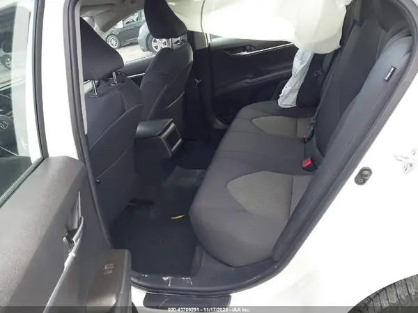 4T1C11AK0MU473794 2021 TOYOTA CAMRY - Image 8