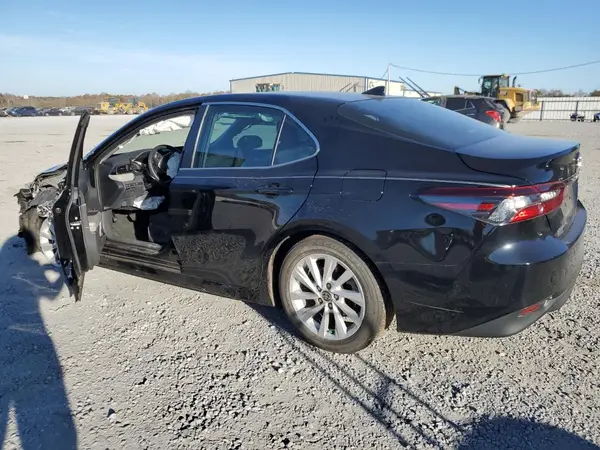 4T1C11AK0MU477439 2021 TOYOTA CAMRY - Image 2