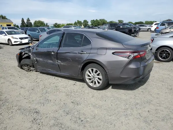 4T1C11AK0MU480387 2021 TOYOTA CAMRY - Image 2