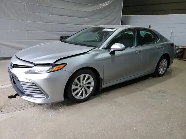 4T1C11AK0MU481815 2021 TOYOTA CAMRY - Image 1