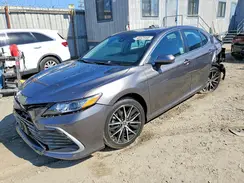 4T1C11AK0MU511752 2021 TOYOTA CAMRY