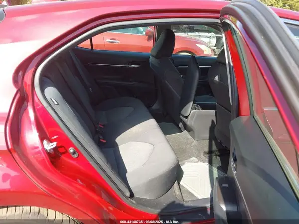 4T1C11AK0MU526459 2021 TOYOTA CAMRY - Image 8