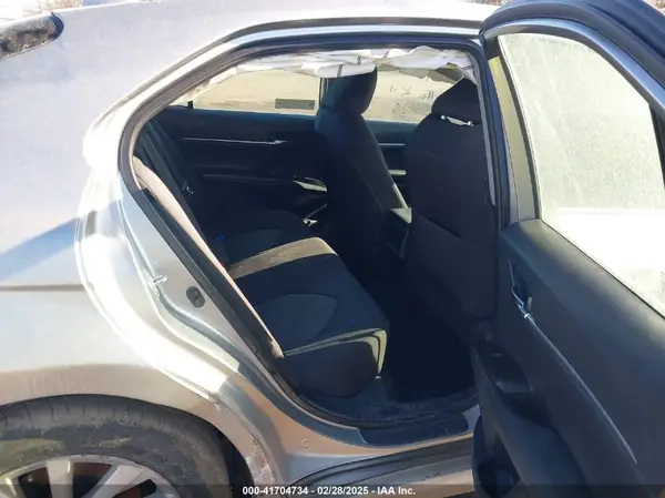 4T1C11AK0MU535176 2021 TOYOTA CAMRY - Image 8