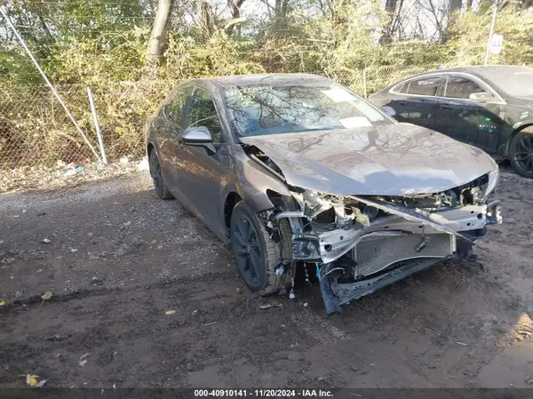 4T1C11AK0MU549742 2021 TOYOTA CAMRY - Image 1