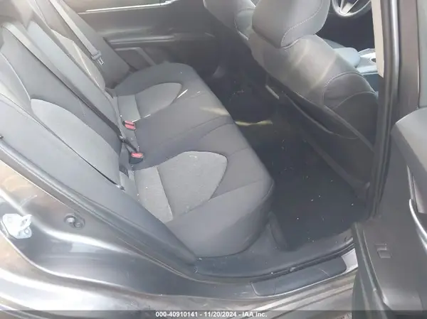 4T1C11AK0MU549742 2021 TOYOTA CAMRY - Image 8