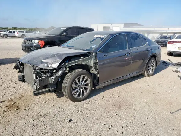 4T1C11AK0MU549952 2021 TOYOTA CAMRY - Image 1