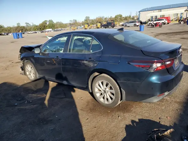 4T1C11AK0MU558487 2021 TOYOTA CAMRY - Image 2