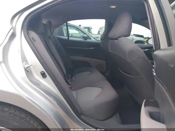 4T1C11AK0MU564970 2021 TOYOTA CAMRY - Image 8
