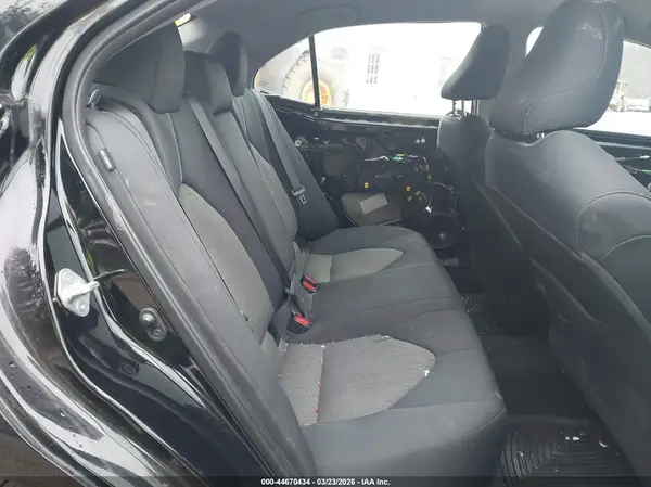 4T1C11AK0MU568730 2021 TOYOTA CAMRY - Image 8