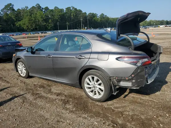 4T1C11AK0MU577234 2021 TOYOTA CAMRY - Image 2