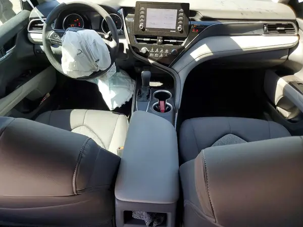 4T1C11AK0MU578545 2021 TOYOTA CAMRY - Image 8