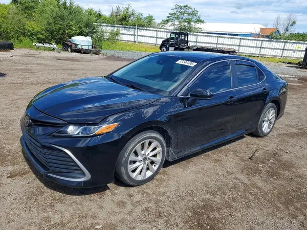 4T1C11AK0MU595085 2021 TOYOTA CAMRY - Image 1