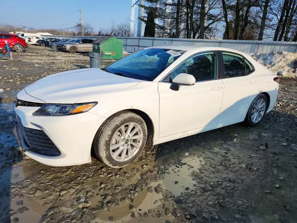 4T1C11AK0MU595944 2021 TOYOTA CAMRY - Image 1