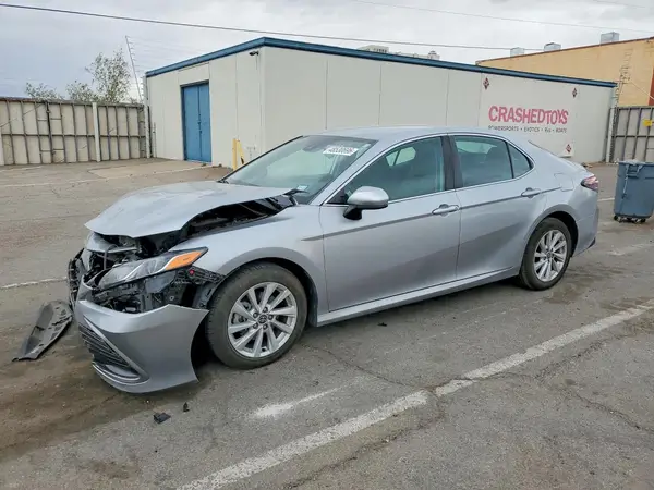 4T1C11AK0MU595961 2021 TOYOTA CAMRY - Image 1