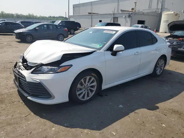 4T1C11AK0MU597015 2021 TOYOTA CAMRY - Image 1