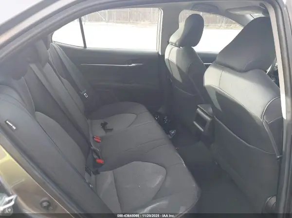 4T1C11AK0MU598648 2021 TOYOTA CAMRY - Image 8
