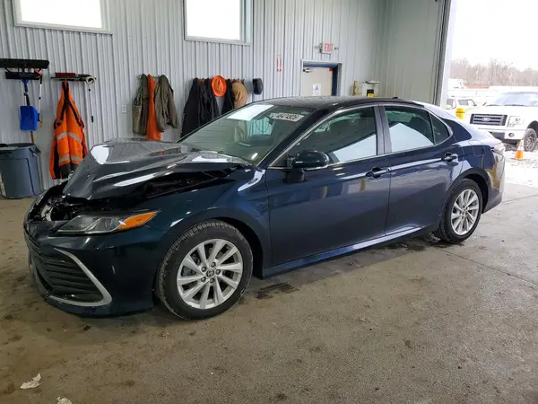 4T1C11AK0MU601192 2021 TOYOTA CAMRY - Image 1