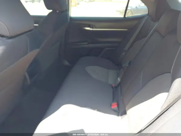 4T1C11AK0MU615674 2021 TOYOTA CAMRY - Image 8