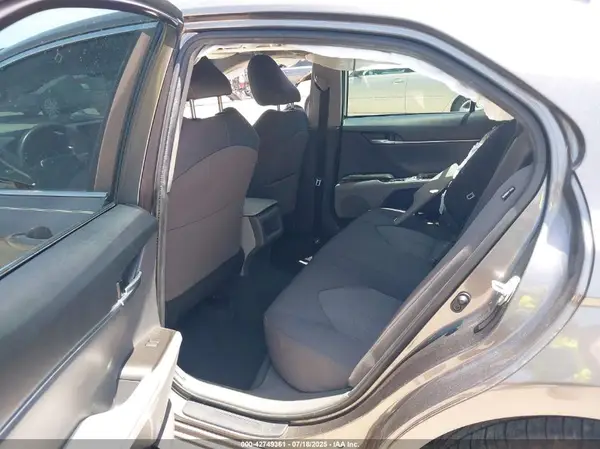 4T1C11AK0NU003329 2022 TOYOTA CAMRY - Image 8