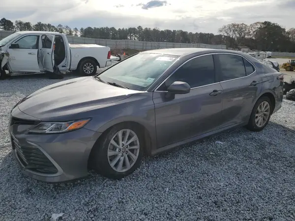 4T1C11AK0NU006120 2022 TOYOTA CAMRY - Image 1