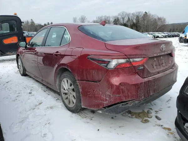 4T1C11AK0NU013133 2022 TOYOTA CAMRY - Image 2