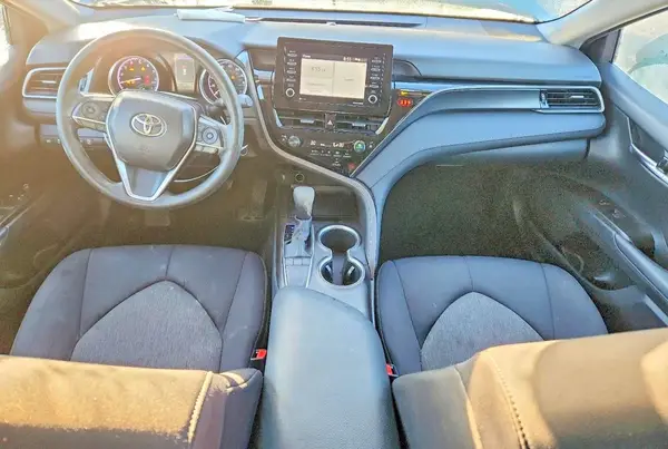 4T1C11AK0NU025055 2022 TOYOTA CAMRY - Image 8
