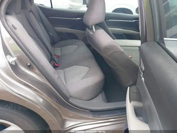 4T1C11AK0NU068861 2022 TOYOTA CAMRY - Image 8