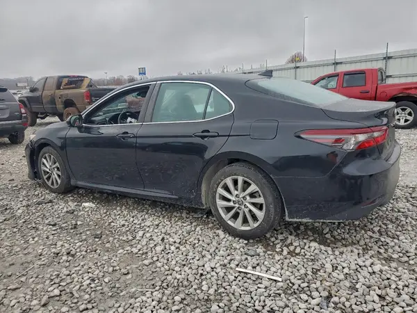 4T1C11AK0NU638017 2022 TOYOTA CAMRY - Image 2