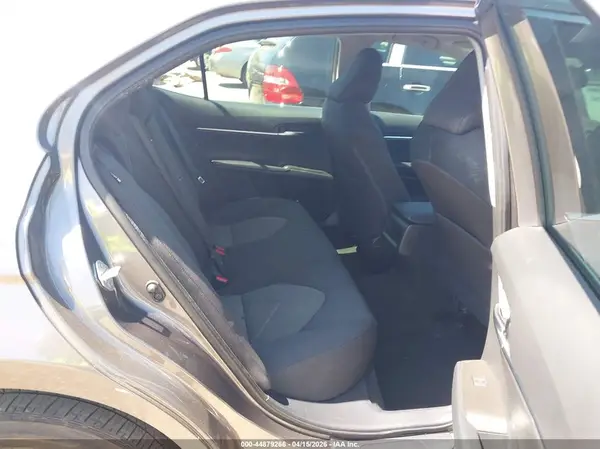 4T1C11AK0NU642441 2022 TOYOTA CAMRY - Image 8